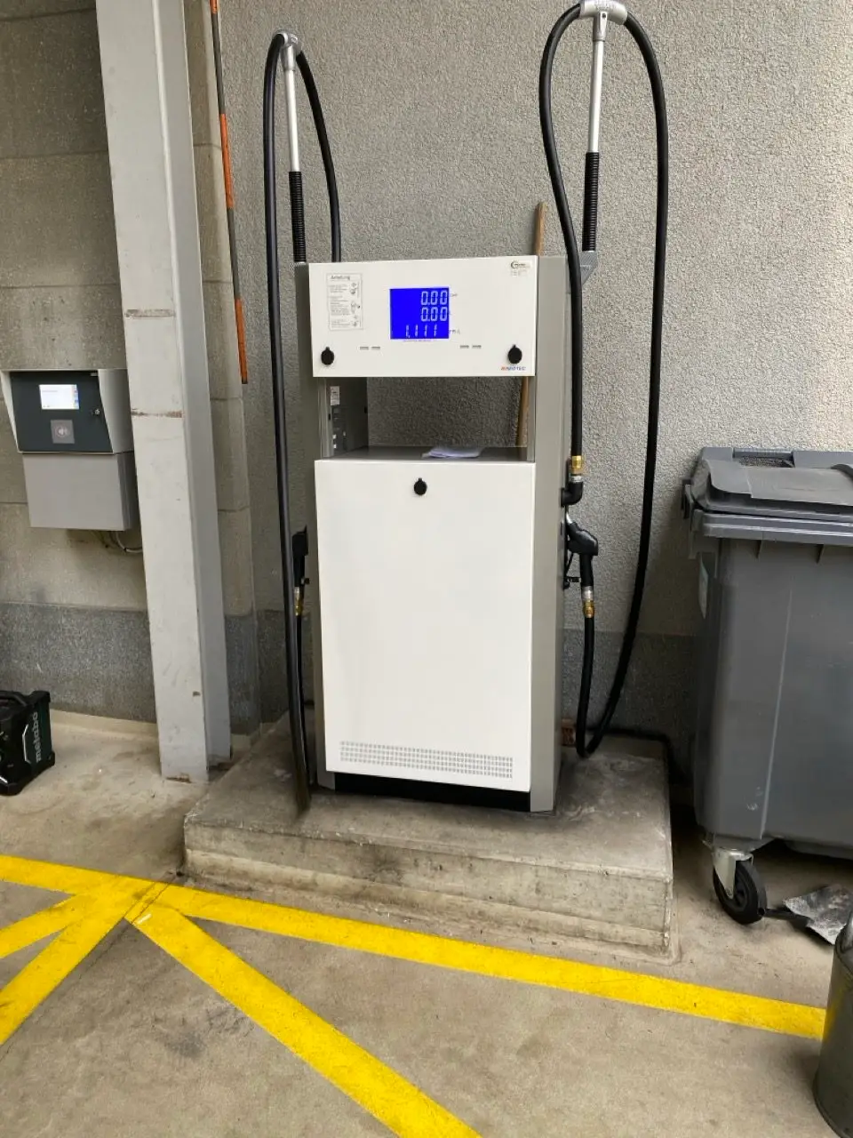 Zapfsäule Wache Süd 1